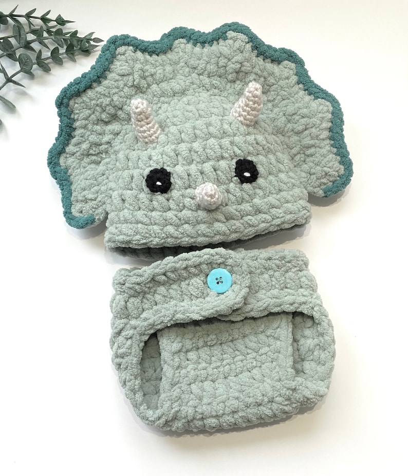 Crochet Triceratops Photo Prop Pattern. Baby Outfit. Baby Costume. Dinosaur Photo Prop. Newborn to 6-12 Months. PATTERN ONLY image 4