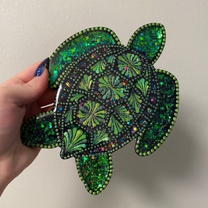 Sea Turtle Resin & Dot Art – Jgrondz Dot Art