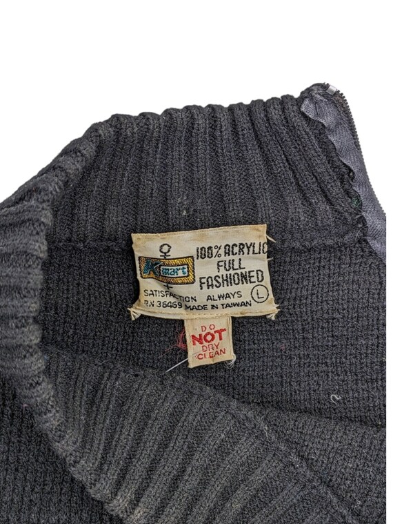 50/60s Vintage Acrylic Knit Sweater Blue and Yellow Ornate Design Mock Neck  Black Acrylic Sweater Kmart Full Fashioned Women's Medium*