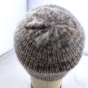 Gorro de lana merino tejido a mano – Gorro TRUDY elástico y acanalado
