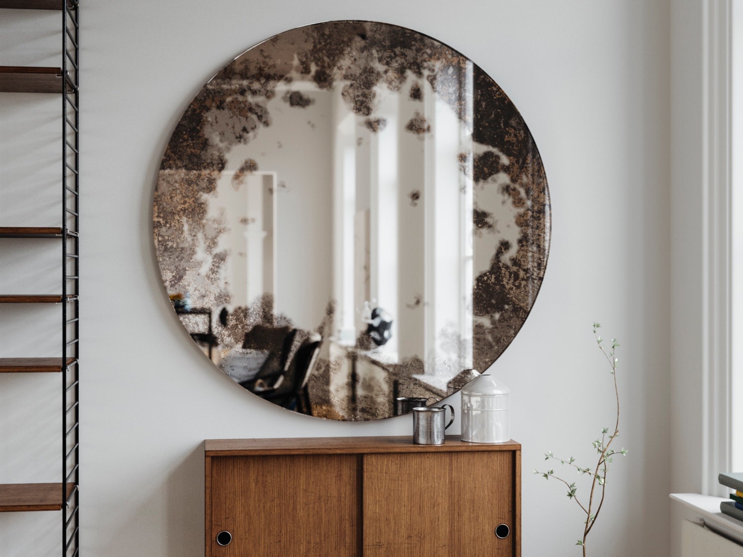 Espejo de pared redondo tallado estilo antiguo de 26 pulgadas de diámetro,  espejos de dormitorio para decoración de pared, espejo de pared redondo