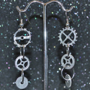 Cast 3 Gear Dangle Earrings - Steampunk inspired graduated line of silver dangling gears, non-plated, nickel free and hypoallergenic.