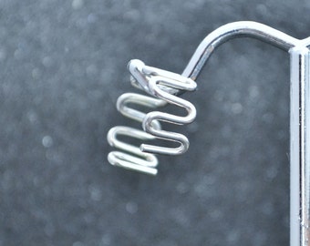 Sterling Silver Zigzag Wire Earcuff - Non-pierced clip on ear jewelry. Nickel free and hypoallergenic.
