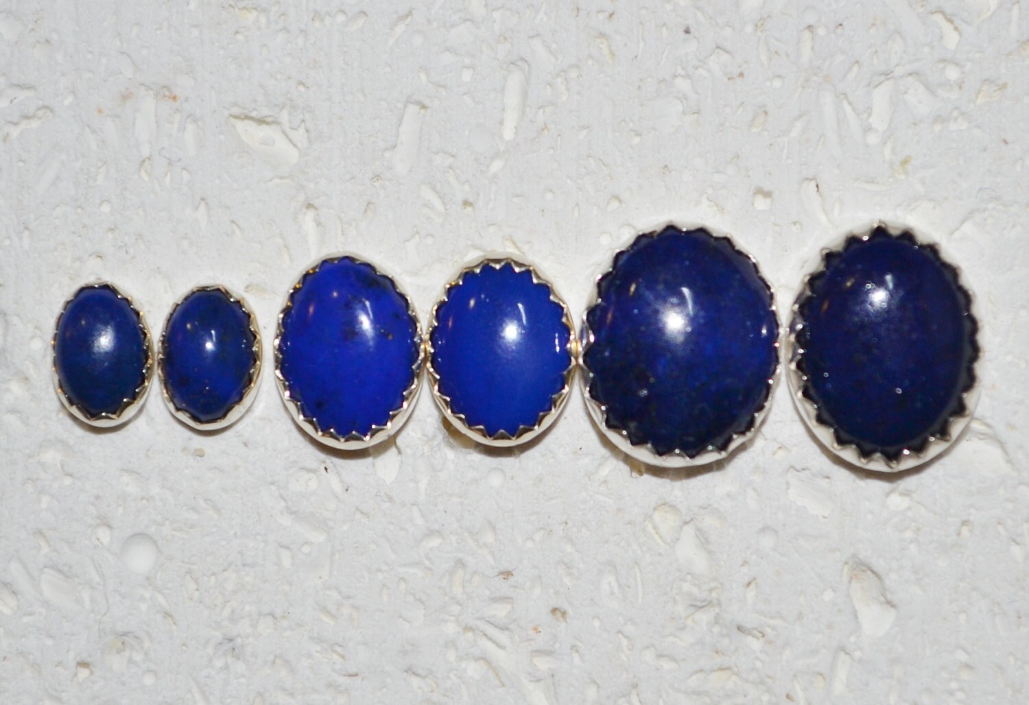 Boucles D'oreilles Puces Lapis-lazuli & Argent 925 Rhodié - Gros Cabochon Ovale - Neuf étiqueté
