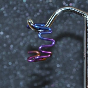 Niobium Zigzag Wire Earcuff - Choose a Color!  Non-pierced clip on ear jewelry in bright anodized colors, hypoallergenic and adjustable.