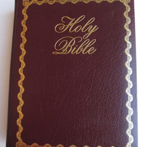 Biblia familiar de Thomas Kinkade de la década de 1980, edición con letras rojas, NVI, tapa de cuero