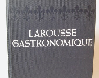 Larousse Gastronomique by Prosper Montagne 7th Printing 1966 English Text • Hard Cover