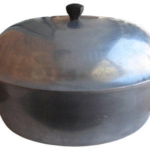 Vintage Household Institute Cast Aluminum Oval Dutch Oven Roaster w  Lid 15&quot; • Made in the USA