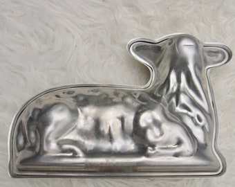 VTG Lamb Cake Mold 3D Chocolate Baking Crafts Cast Aluminum Sheep 10" Wide EASTER