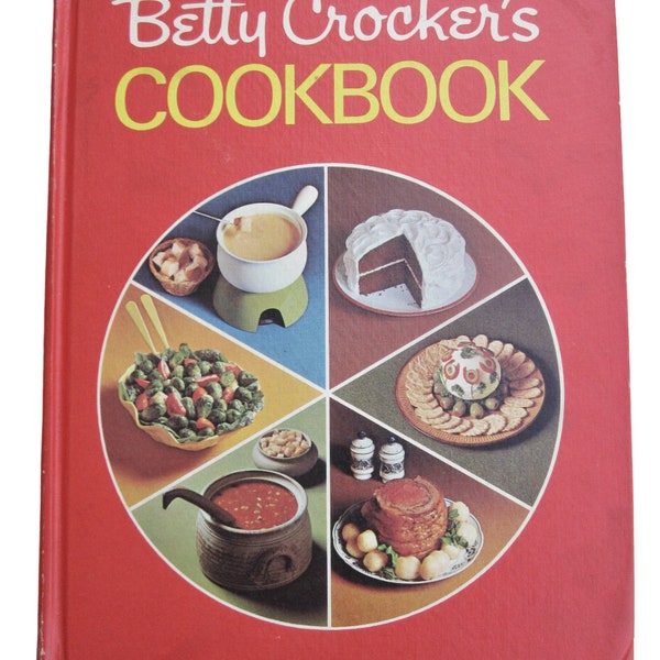 VTG Betty Crocker Pie Cover Cookbook 1971 Red Hardcover Comfort Food Recipes • Printed in the USA