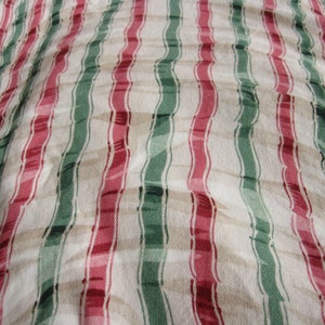 P Kaufmann Fabric Red Green Cream Wavy Ribbon Stripe 5+ Yards CHRISTMAS PROJECTS • Made in the USA