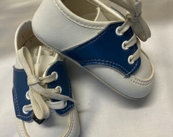 baby shoe string covers with bells