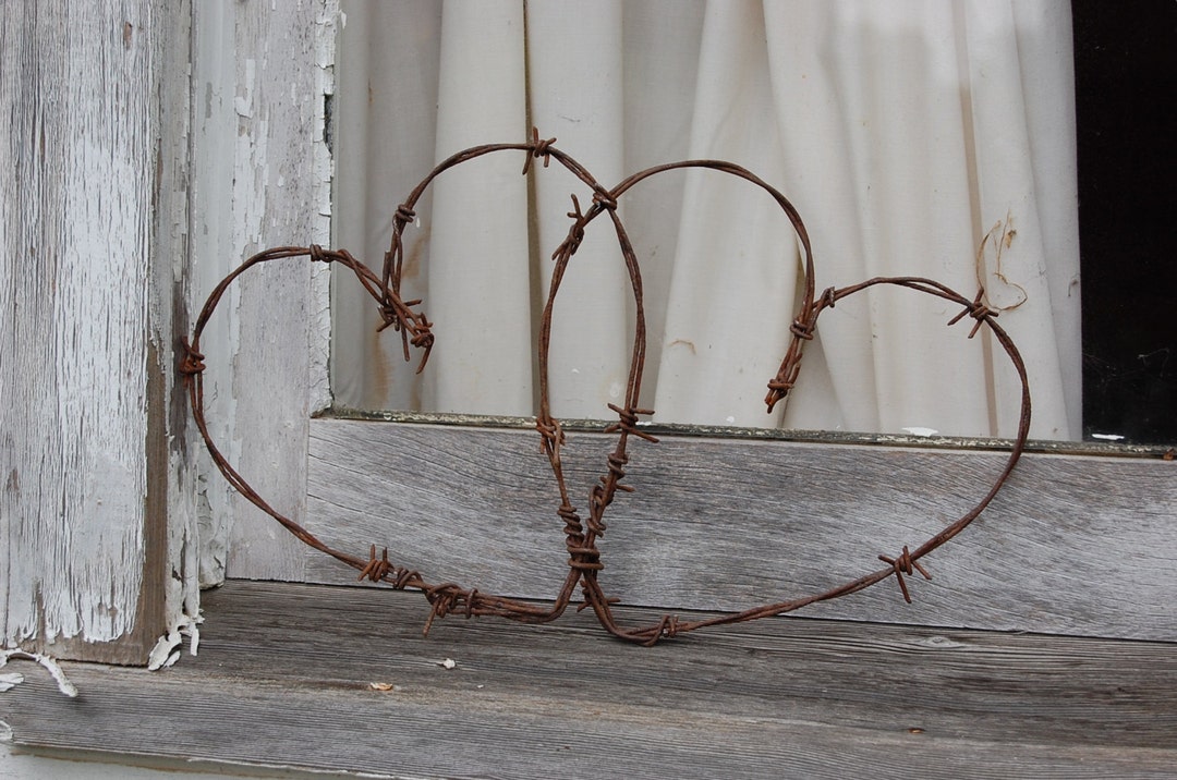 Entwined Barbed Wire Hearts, Wedding Hearts, Rustic Home Decor, Heart, Barbed Wire, Barb Wire, Reclaimed Barbed Wire, Wedding Decor, Gift