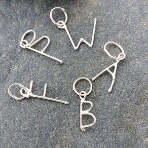 Iniciales del alfabeto / Charms de plata maciza