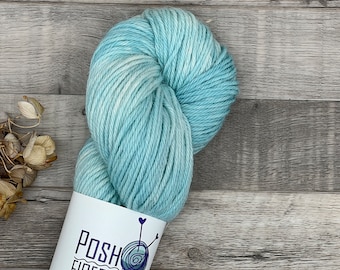 Posh. 100% alpaca wool yarn. Teal Splash. 246 yards. Hand Dyed alpaca yarn. DK weight. Knit. Crochet. Weave. Hand dyed yarn.