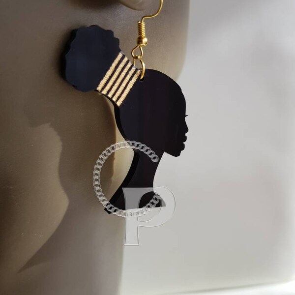 Wunderschöne Laser cut Acryl Afrikanische Silhouette Ohrringe in schwarzem Acryl Afro Puff