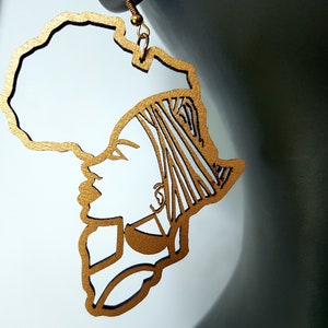 Africa map earrings natural wood tribal woman girl in gold silver black white image 2