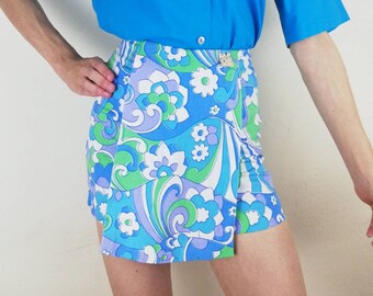 Vintage 60s Psychedelic Skorts // 60s Hot Pants // Groovy Hippie Shorts // Psychedelic Pattern // Go Go Girl // Mod Style // Flower Power
