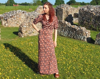 Vintage 70s Floral Maxi Dress // Prairie Dress // Hippie Maxi // Tie Waist // Ditsy Floral // Peasant Dress // Folk Dress // Short Sleeves