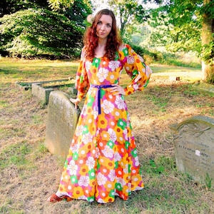 Vintage 60s Psychedelic Dress // 70s Hippie Dress // Groovy Maxi Dress // Medieval Dress // Pop Art Dress // Flower Power // Statement Dress
