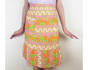 Vintage 60s Apron // 70s Floral Apron // Homemade Half Apron // Psychedelic Print // Vintage Kitchenalia // Cooking Apron // Cleaning Apron