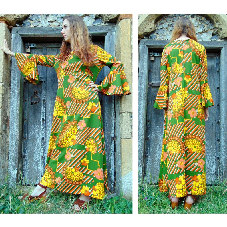 Vintage 60s Psychedelic Dress // 70s Maxi Dress // Statement Dress // Disco // Medieval // Bell Sleeve // Flared Sleeves // Flower Power image 7