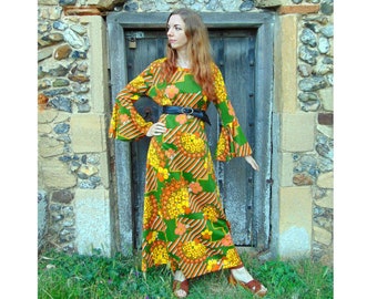 Vintage 60s Psychedelic Dress // 70s Maxi Dress // Statement Dress // Disco // Medieval // Bell Sleeve // Flared Sleeves // Flower Power