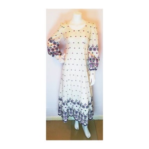 Vintage 70s Floral Maxi Dress // Embroidered Dress // Hippie Dress // Prairie Dress // Medieval Dress // Folk Dress // Bishop Sleeve Dress