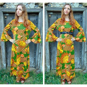 Vintage 60s Psychedelic Dress // 70s Maxi Dress // Statement Dress // Disco // Medieval // Bell Sleeve // Flared Sleeves // Flower Power image 6