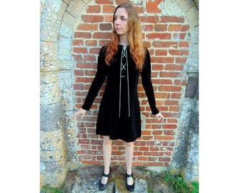 RARE Vintage 70s "Miss T" Twiggy Dress // Black Velvet Mini Dress // Chain Lace Up Bodice // Goth Dress // Disco // Medieval // Psychedelic