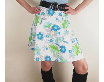 Vintage 60s Mini Skirt // 70s A-Line Skirt // Psychedelic Skirt // Mod Mini Skirt // Gogo Girl Skirt // Scooter Girl // Floral Mini Skirt