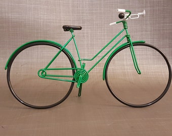 Vélo miniature avec klaxon trompette / classic bike in aluminium wire with trumpet