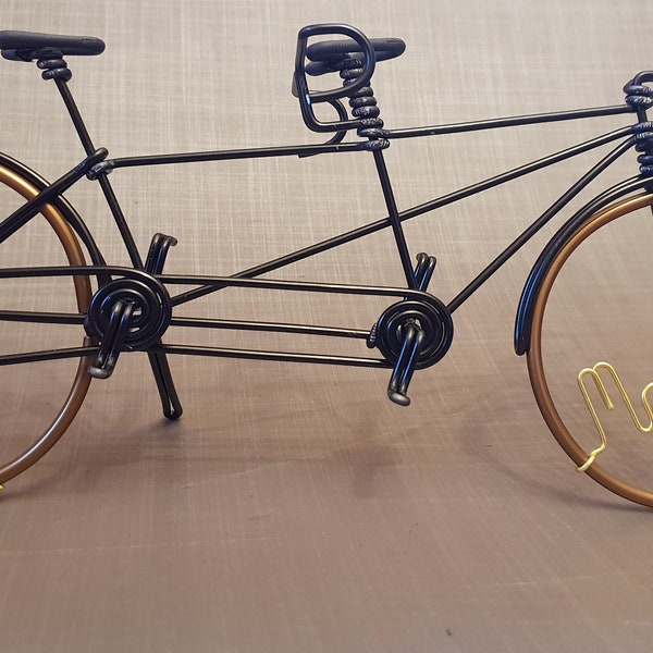 Miniatur-Renn-Tandem-Fahrrad aus Aluminiumdraht / Renn-Tandem