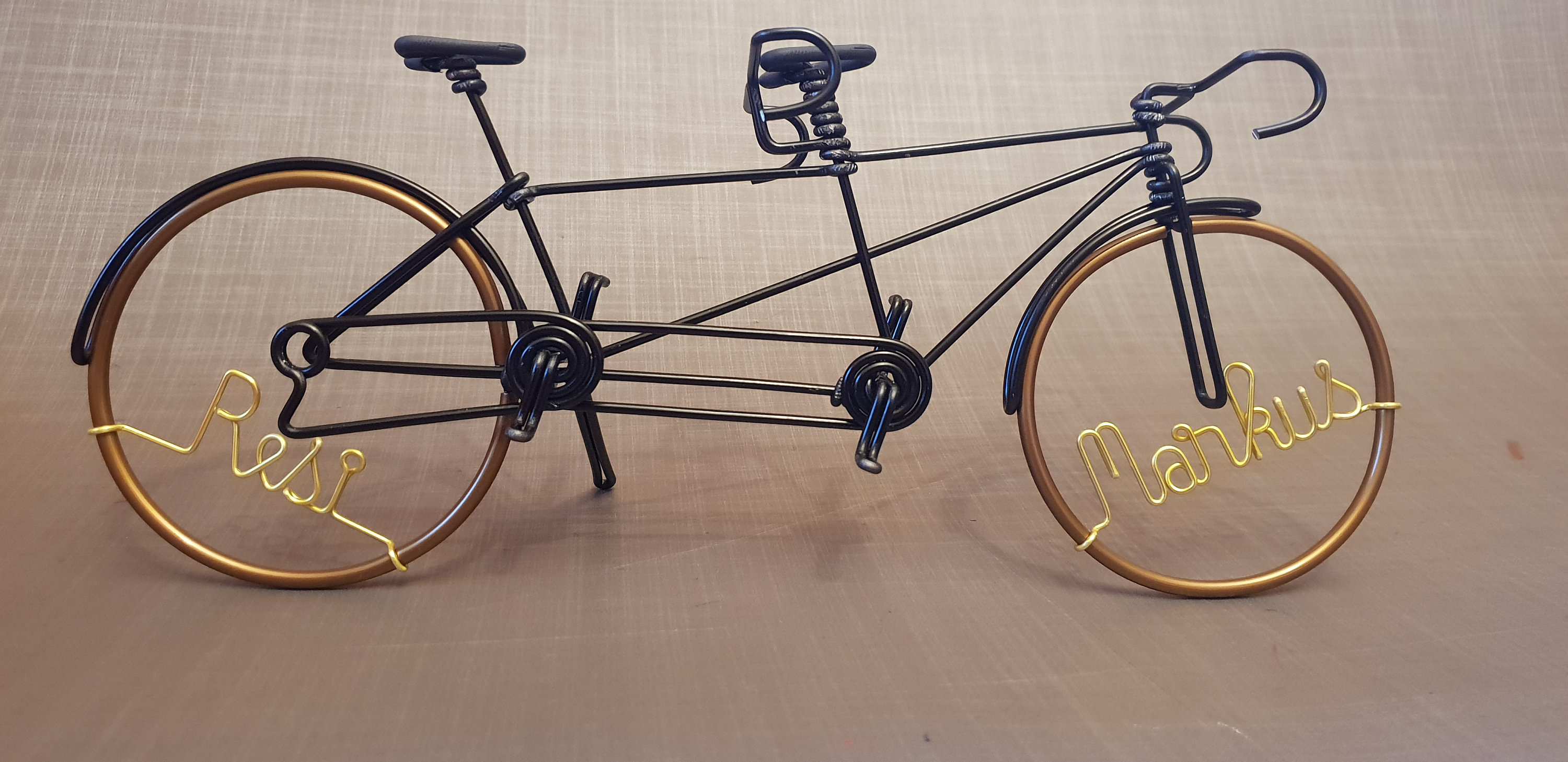 Bicicleta tándem de carreras en miniatura con cable de aluminio / Racing  Tandem -  España