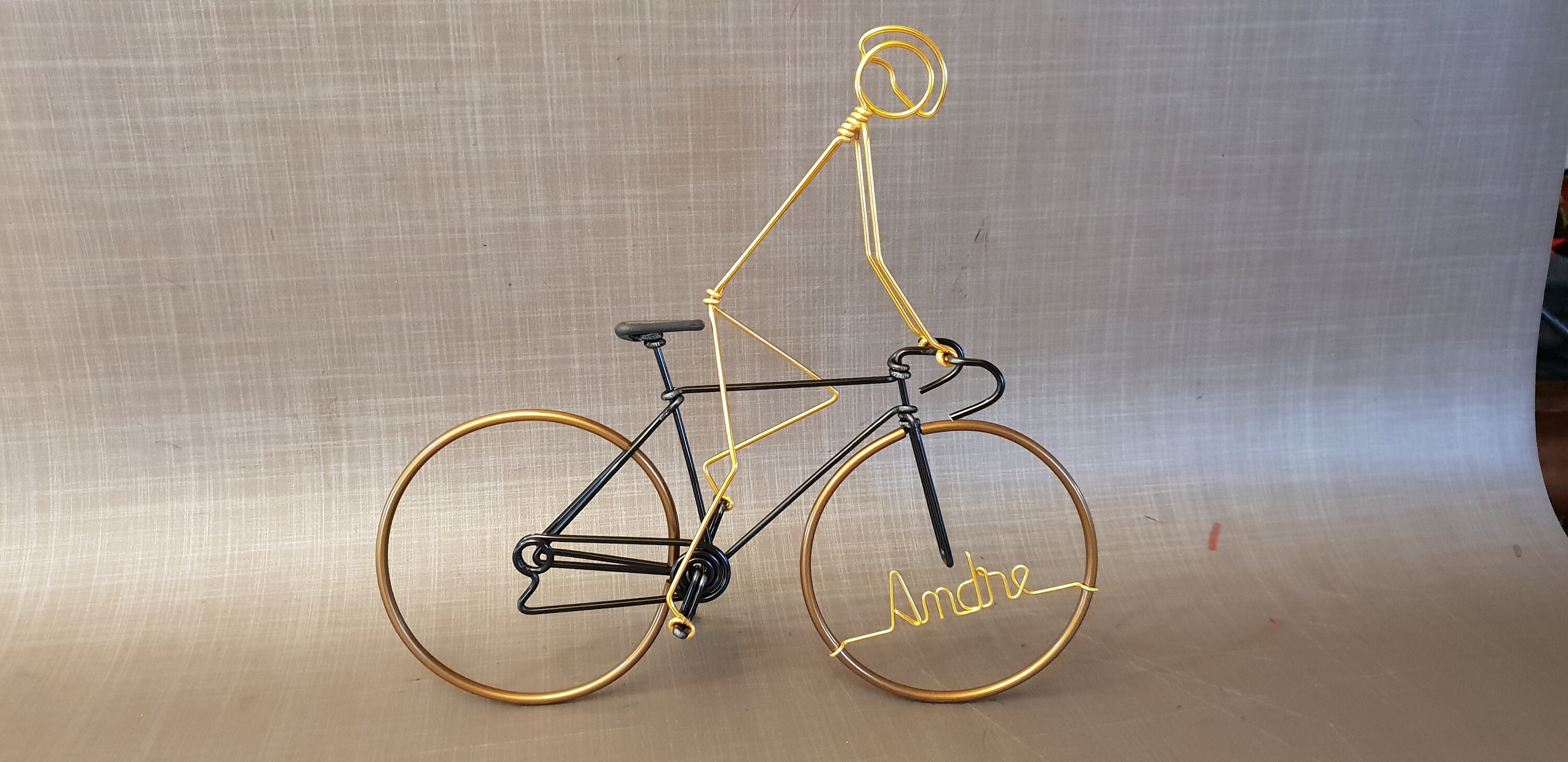 Vélo de Course en Fil Aluminium Fait Main