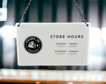 Letrero personalizado de acrílico esmerilado con horario de atención y logotipo