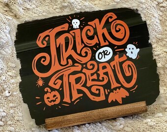 Halloween Decor, Trick or Treat Sign, Halloween Party Sign, Halloween