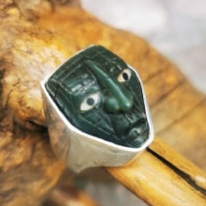 king pakal ring in venturine stone and silver .925