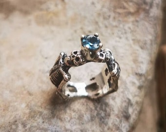 skeleton ring silver .925 and london blue topaz.