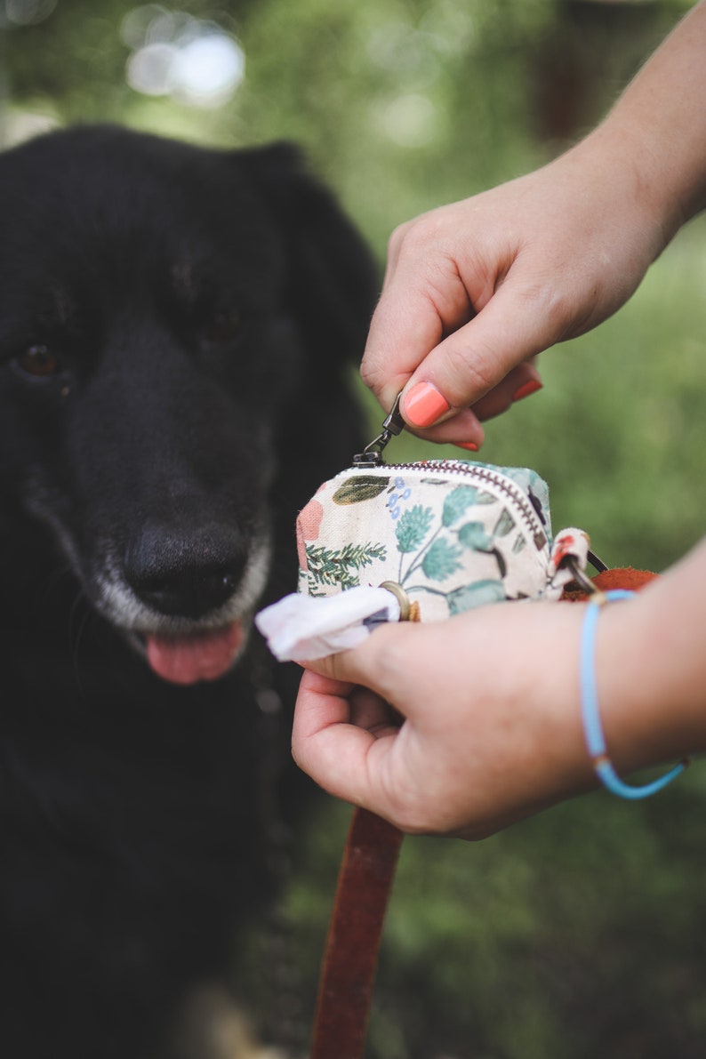 dog supplies and gifts sewing tutorial pdf for dogs dog waste bag dispenser doggie bag holder SEWING PATTERN for dog poop bag holder