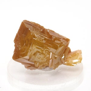 Wulfenite golden yellow crystal blade from La Morita mine, 10.2gm / 29mm x 14mm x 18mm specimen (F90423) structure minerals