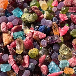 Colorful Raw Crystal Mix - Small Rough Reference Gemstones for Jewelry Making