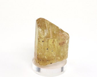 Yellow Apatite crystal from Mexico - 29mm x 21mm x 20mm - F99726 - structure minerals