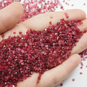 Spinel crystals and rough stones from Burma - appx 2.5-4mm red pink natural stones structure minerals