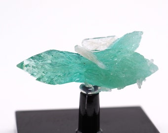 Fluorapophyllite on Stilbite crystal from Savda, India - 30mm x 9mm x 12mm (TUC24-6) structure minerals