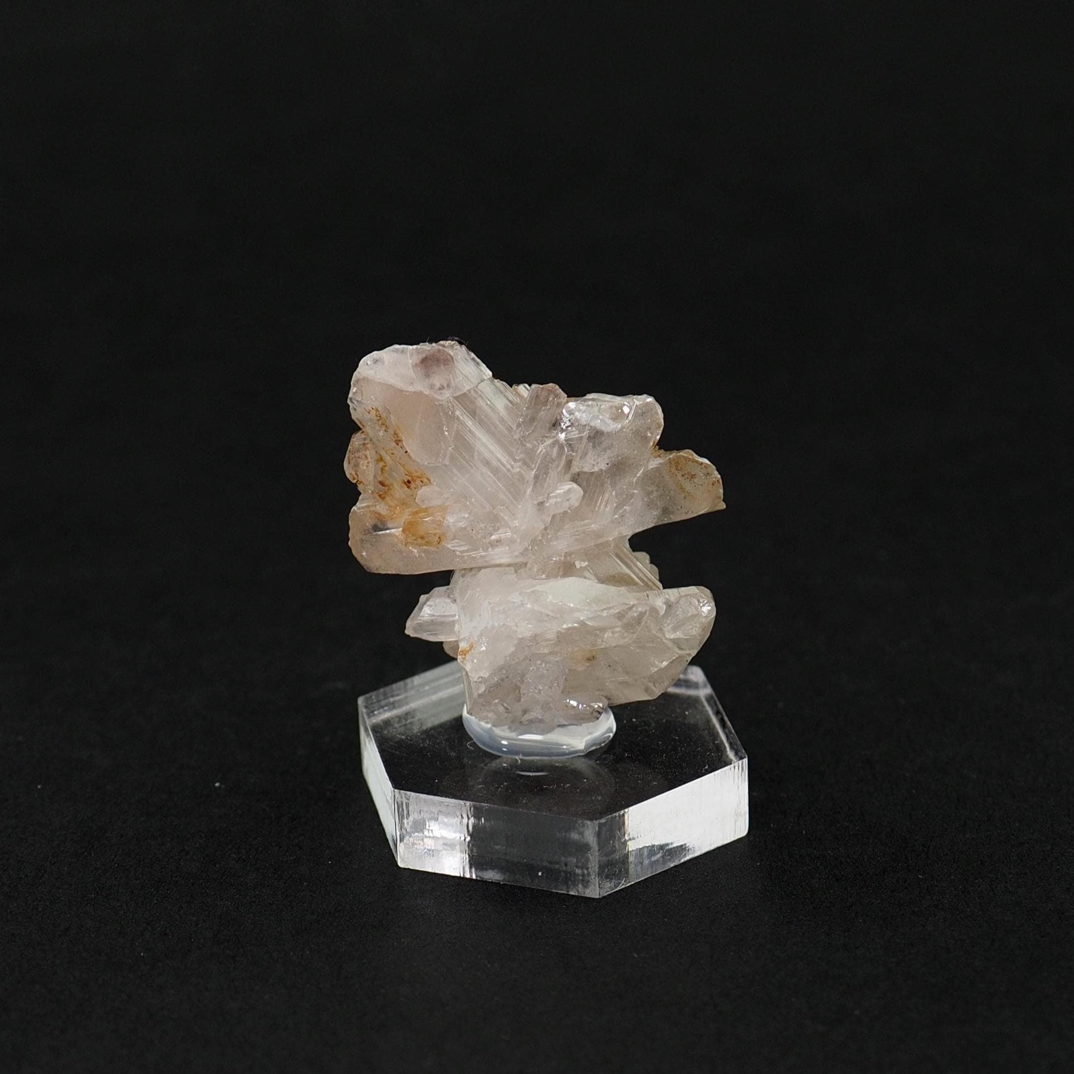 【鉱物標本】ナミビア産セルサイト ナミビア、ツメブ産セラサイト鉱物標本（25x22x14mm） - Etsy 日本