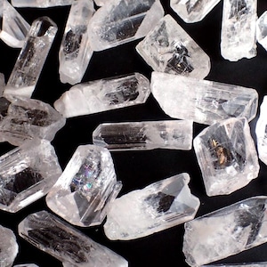 Piedra de cristal danburita: Charcas, México