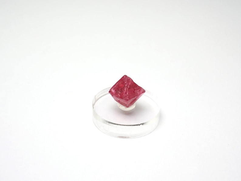 5.5ct 11mm x 8.5mm c 8.9mm Spinel crystal from Tanzania F78904