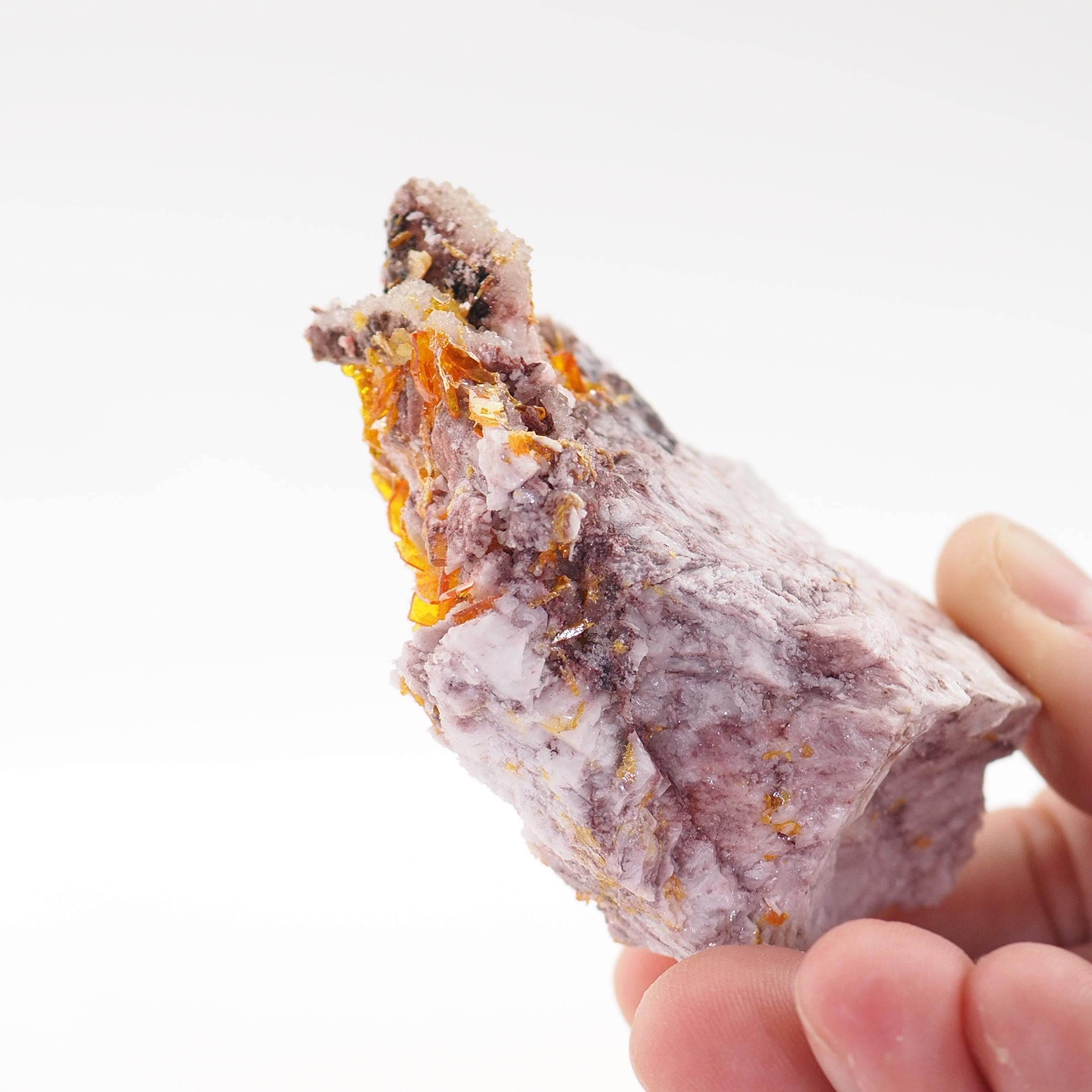 オレンジ色のウルフェナイト結晶（母岩）：アリゾナ州ローリー鉱山（69