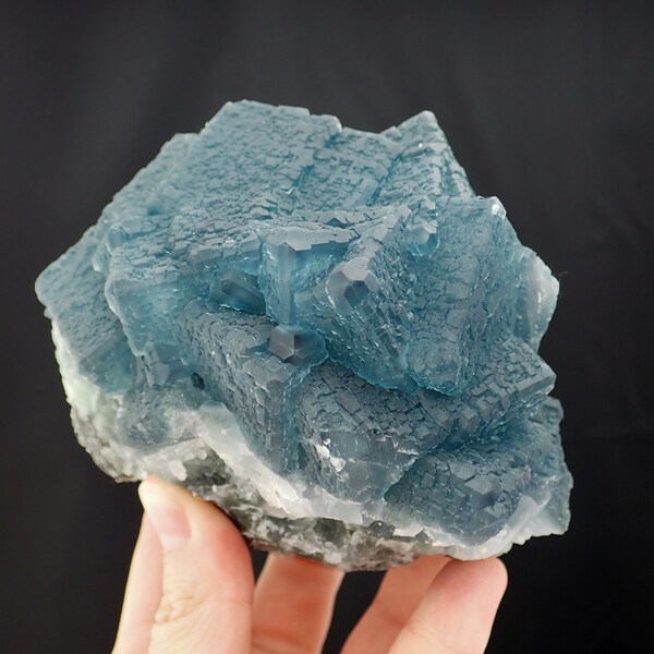 Fluorite crystal cluster mineral specimen from Xia Yang mine, China - 120mm x 80mm x 90mm (CF4)